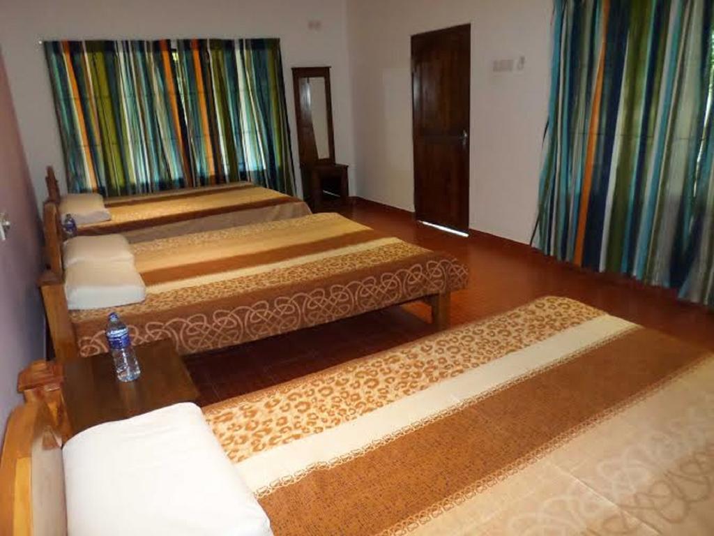 Wilpattu Dilsara Holiday Resort Pahala Maragahawewa Zimmer foto